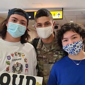 Meet your Posher, Danielle